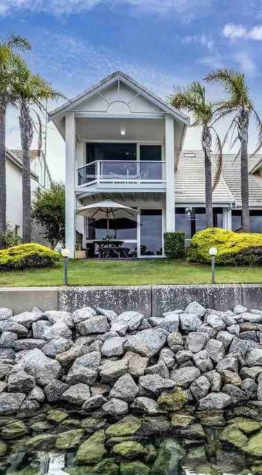 The Blacklighters-Waterfront Retreat Vila Port Lincoln Exterior foto